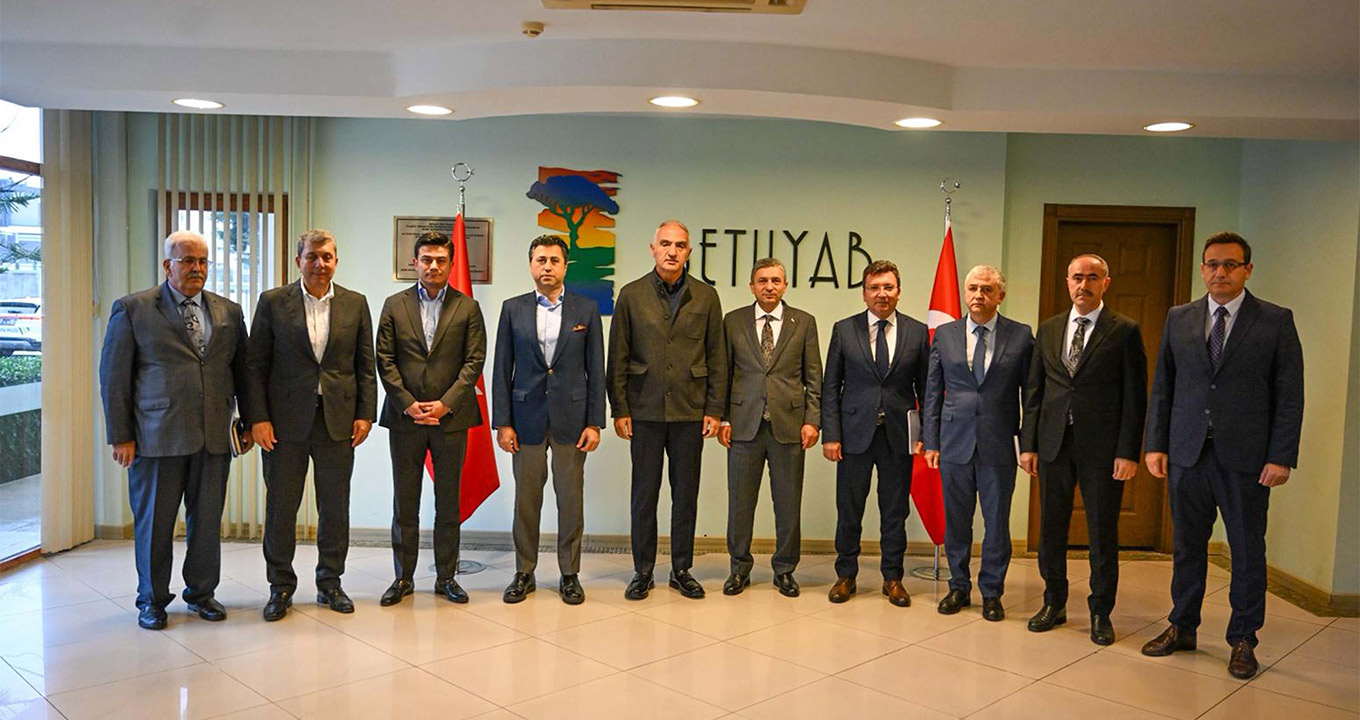 gobelek-bakan-ersoy-haber-banner.jpg
